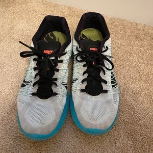 Nike Lunaracer 3 running shoes